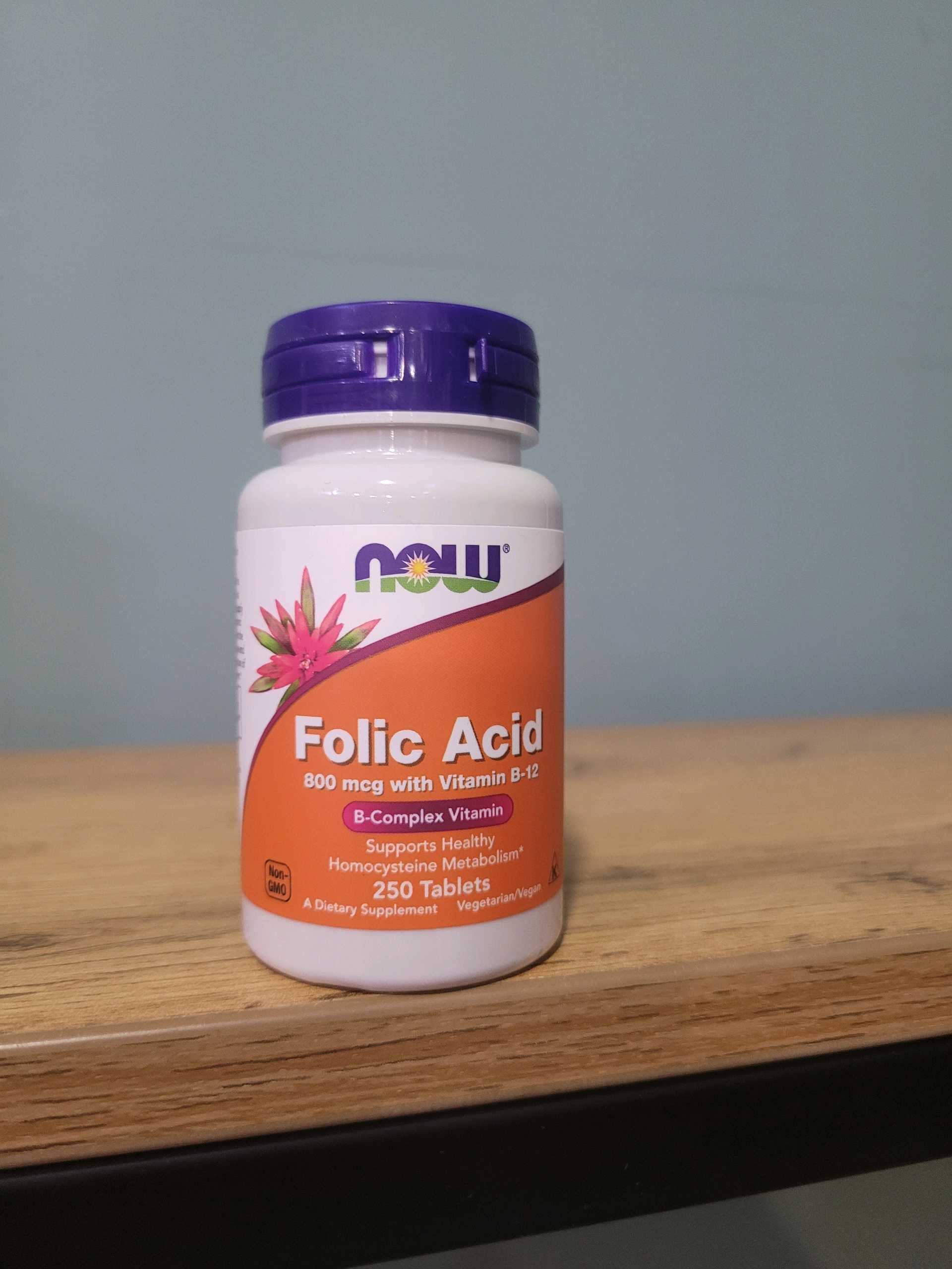 Folic Acid 800 Mcg with Vitamin B 12 1
